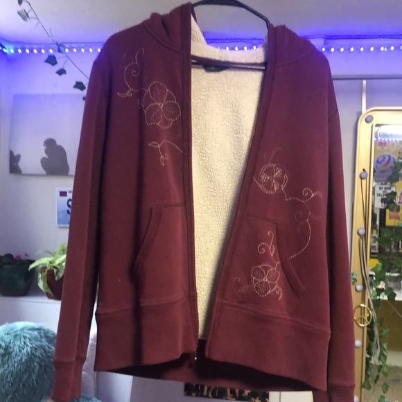 Eddie Bauer Seattle Washington size large burgundy/red zip up hoodie. - Picture 2 of 6